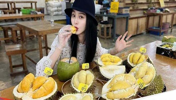 Gegara Dimakan Artis Ini Warga China Serbu Durian Malaysia